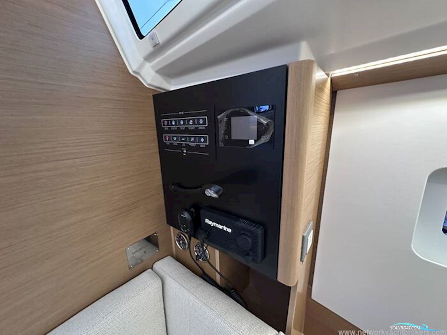 Jeanneau Sun Odyssey 350