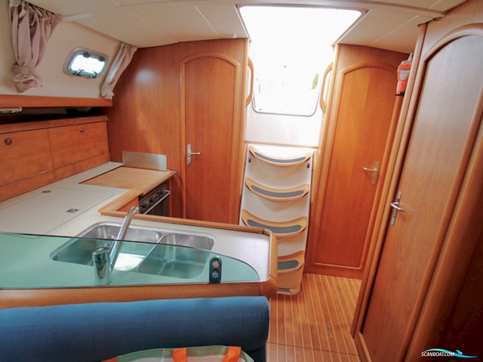 Jeanneau Sun Odyssey 37