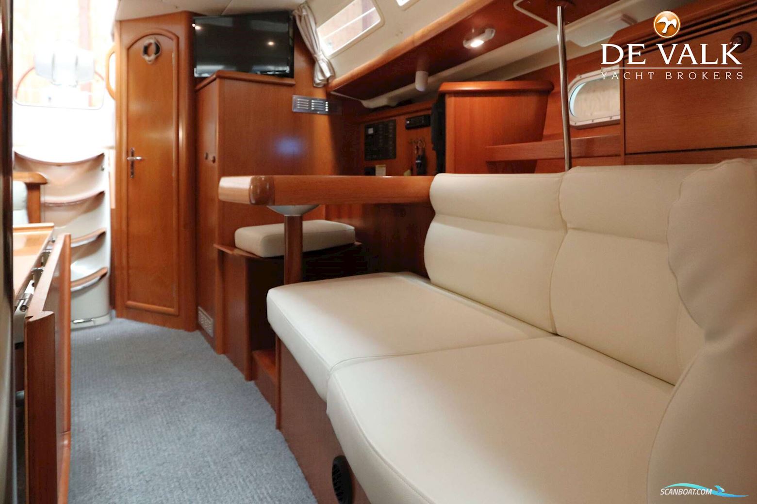 Jeanneau Sun Odyssey 37