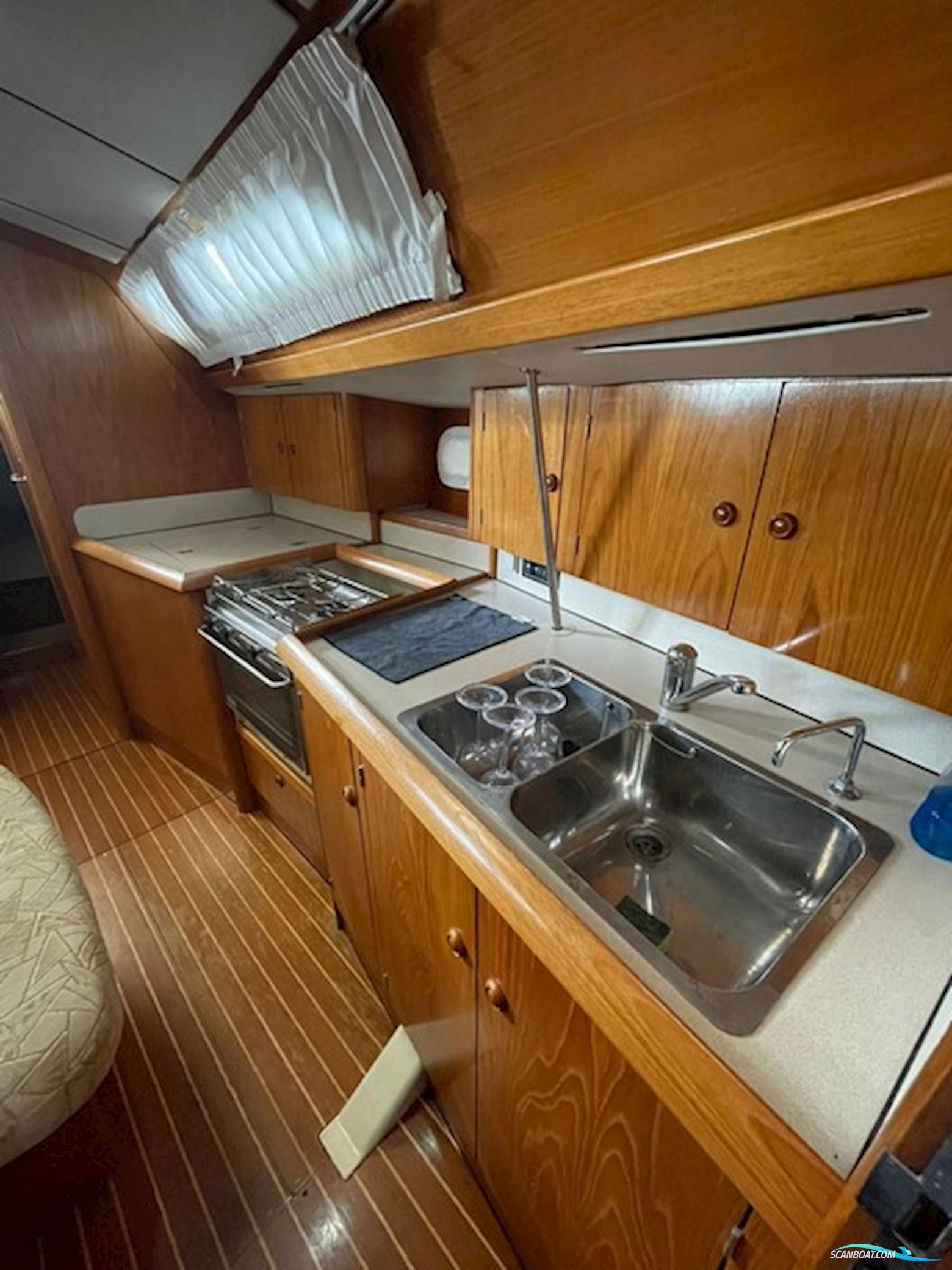 Jeanneau Sun Odyssey 37.2
