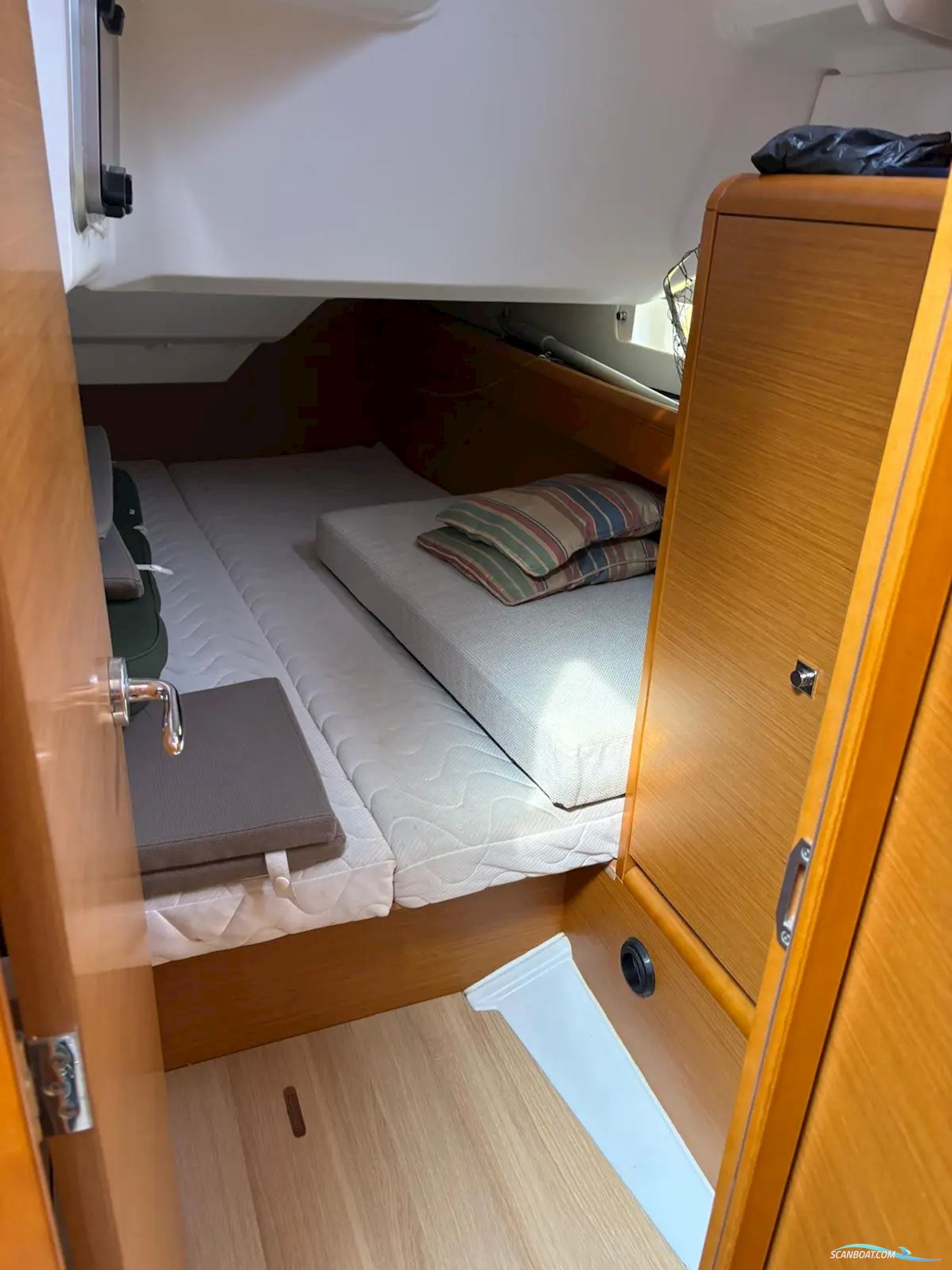 Jeanneau Sun Odyssey 379