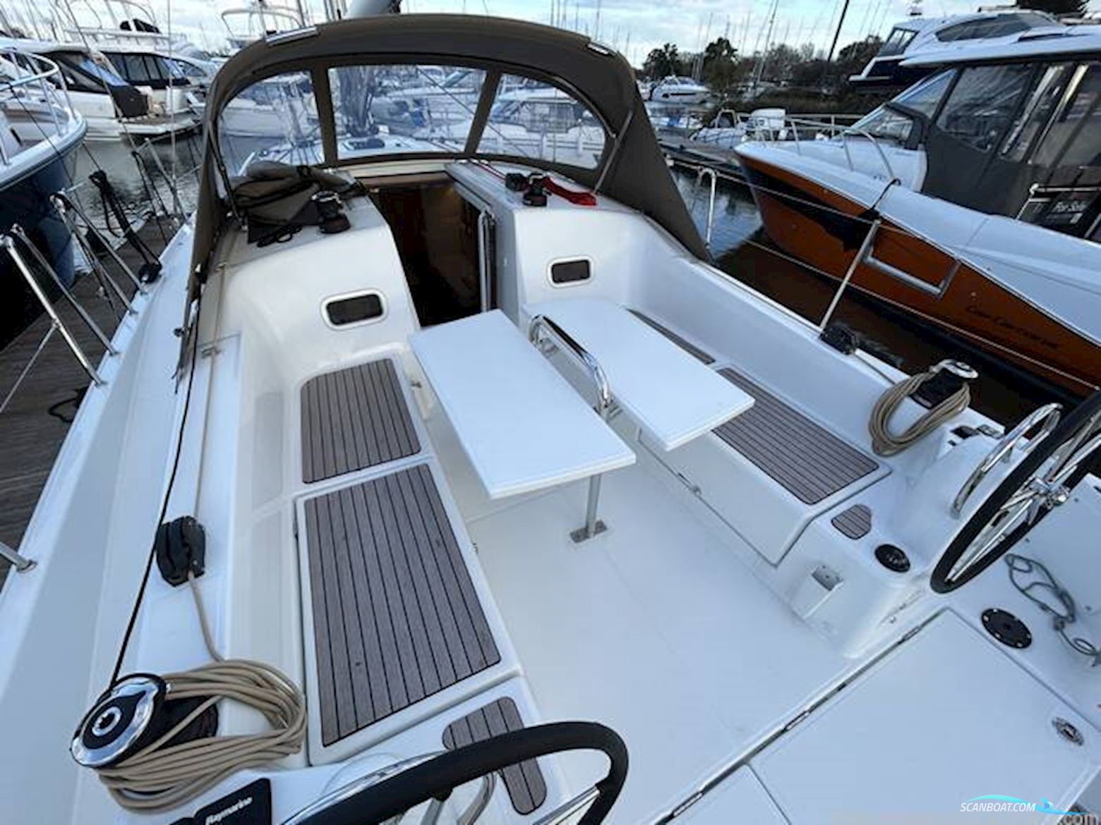 Jeanneau Sun Odyssey 380