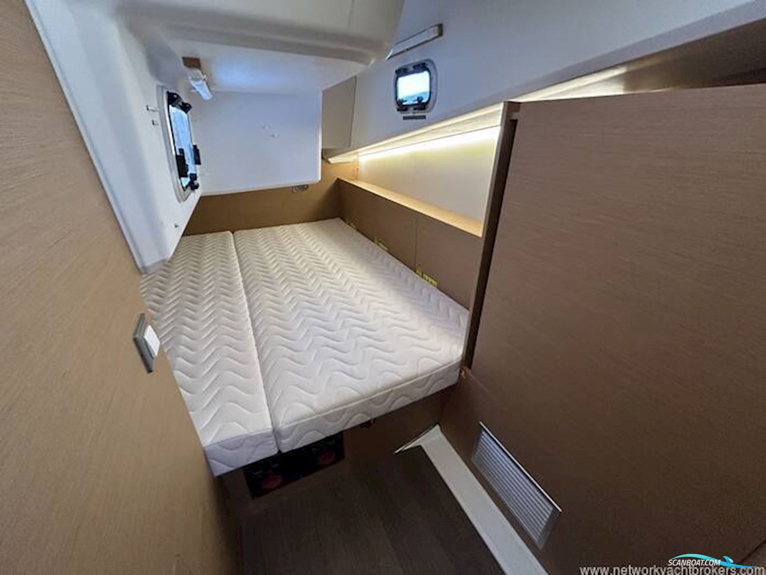 Jeanneau Sun Odyssey 380