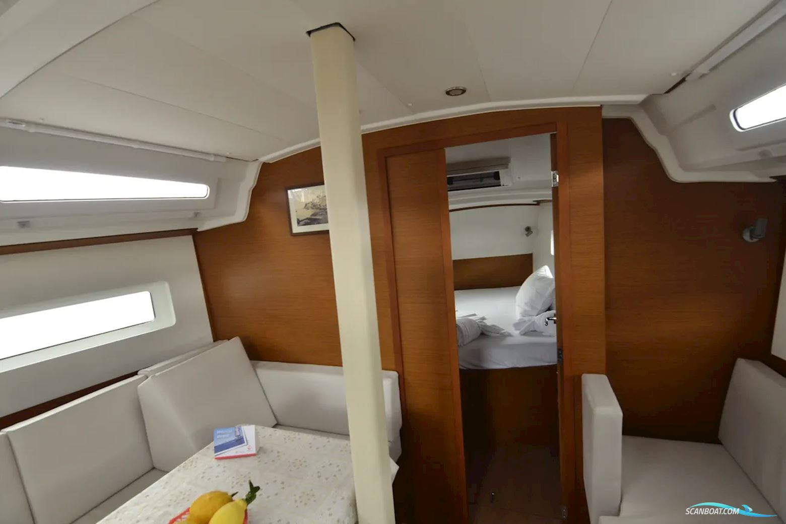 Jeanneau Sun Odyssey 380