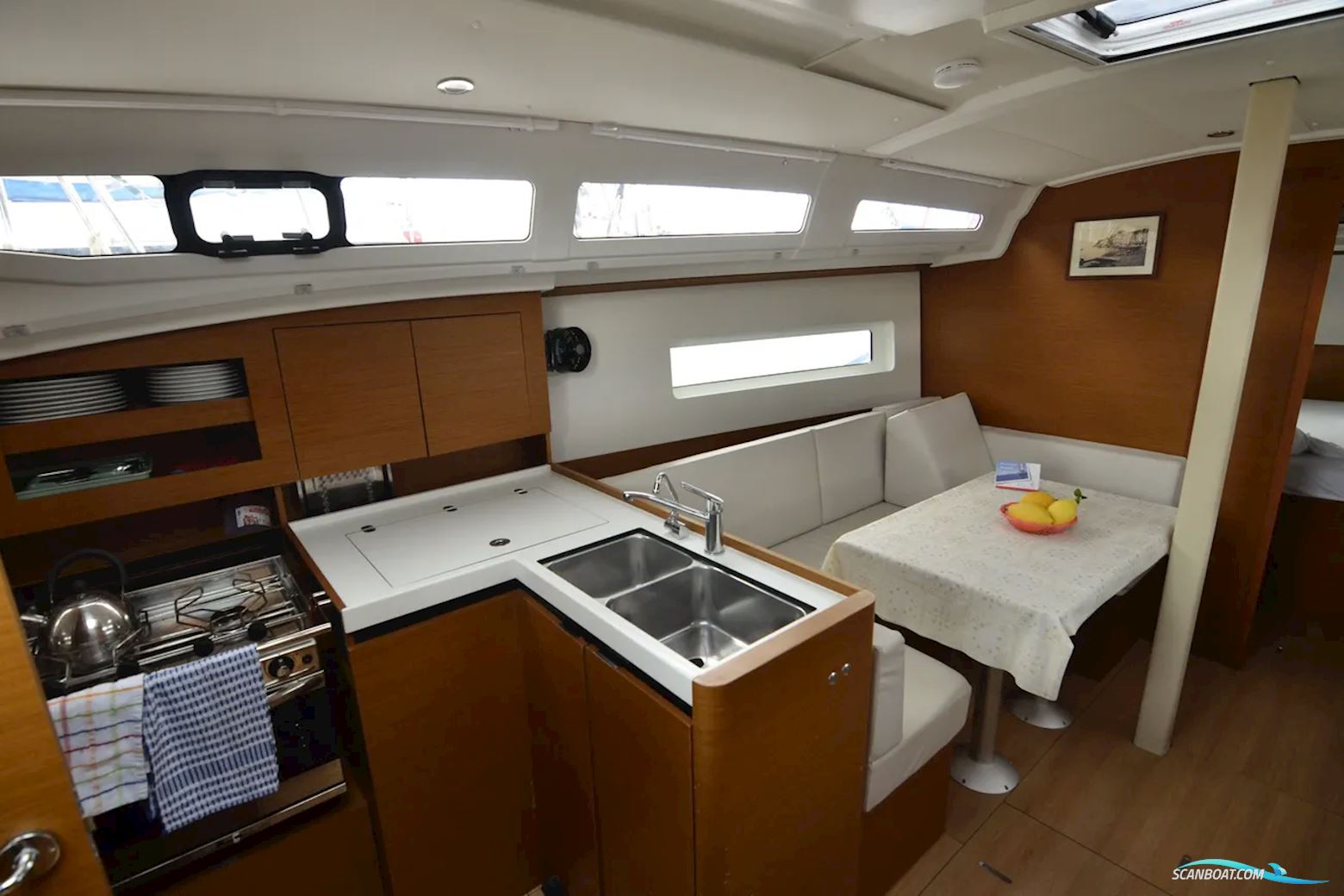 Jeanneau Sun Odyssey 380