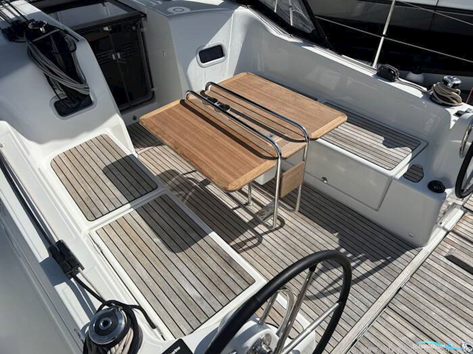 Jeanneau Sun Odyssey 380