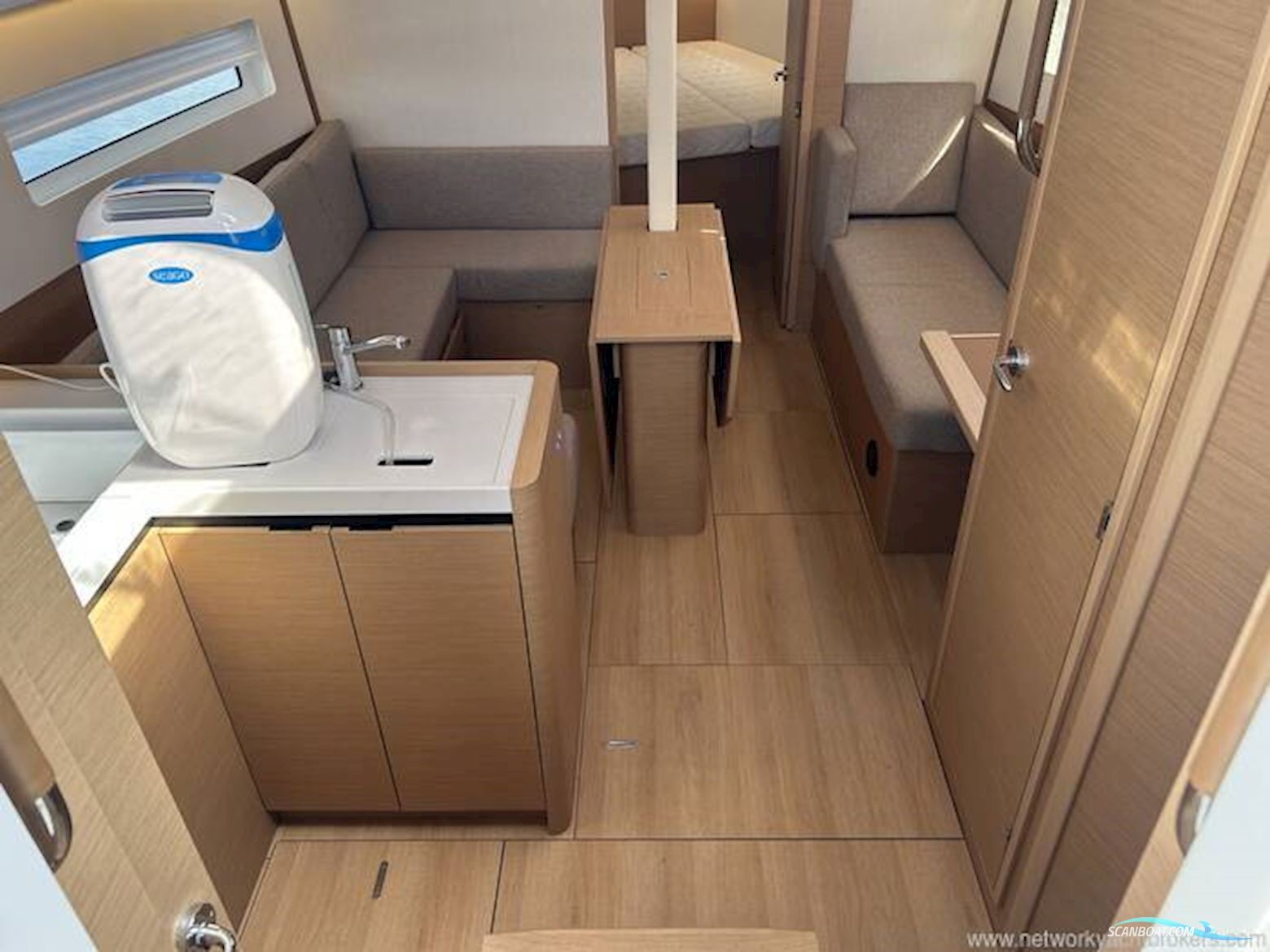 Jeanneau Sun Odyssey 380