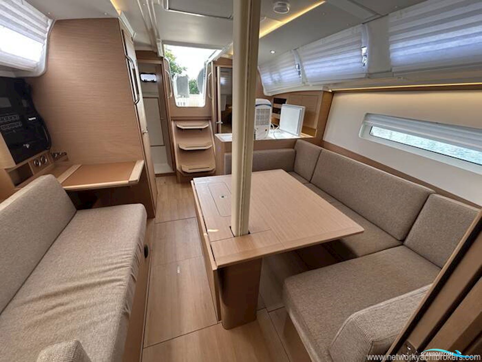 Jeanneau Sun Odyssey 380