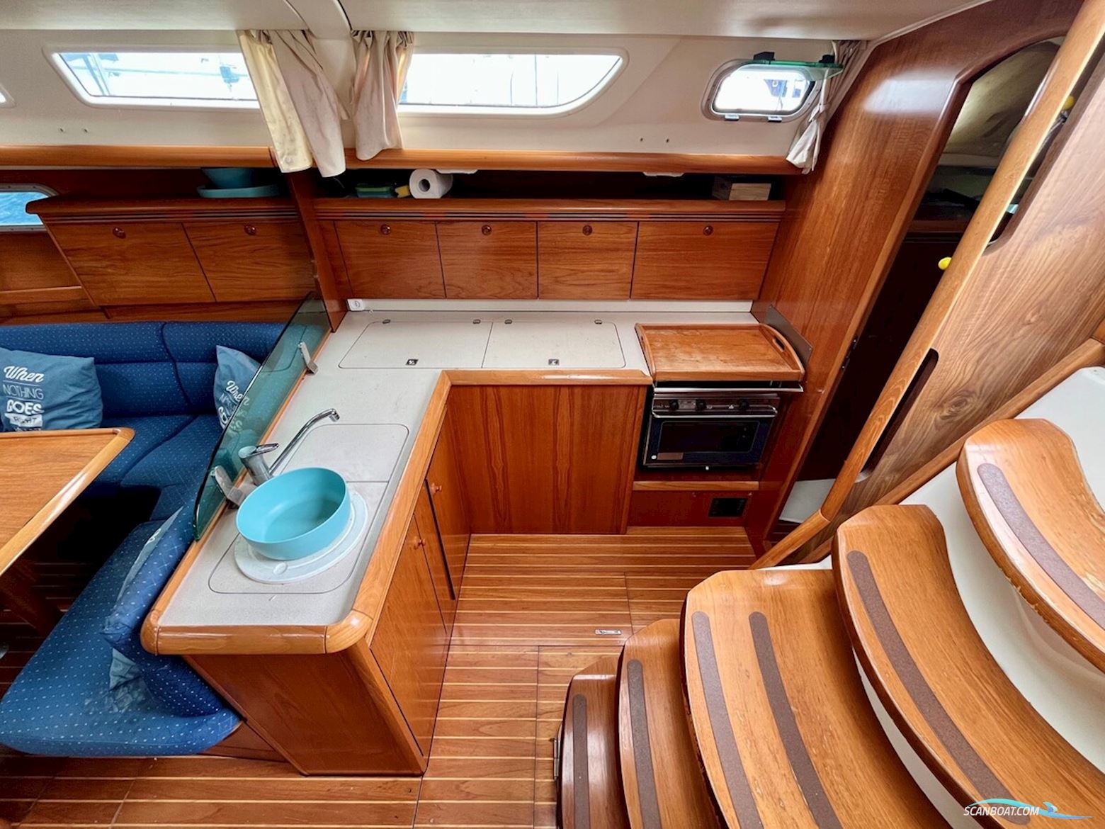 Jeanneau Sun Odyssey 43