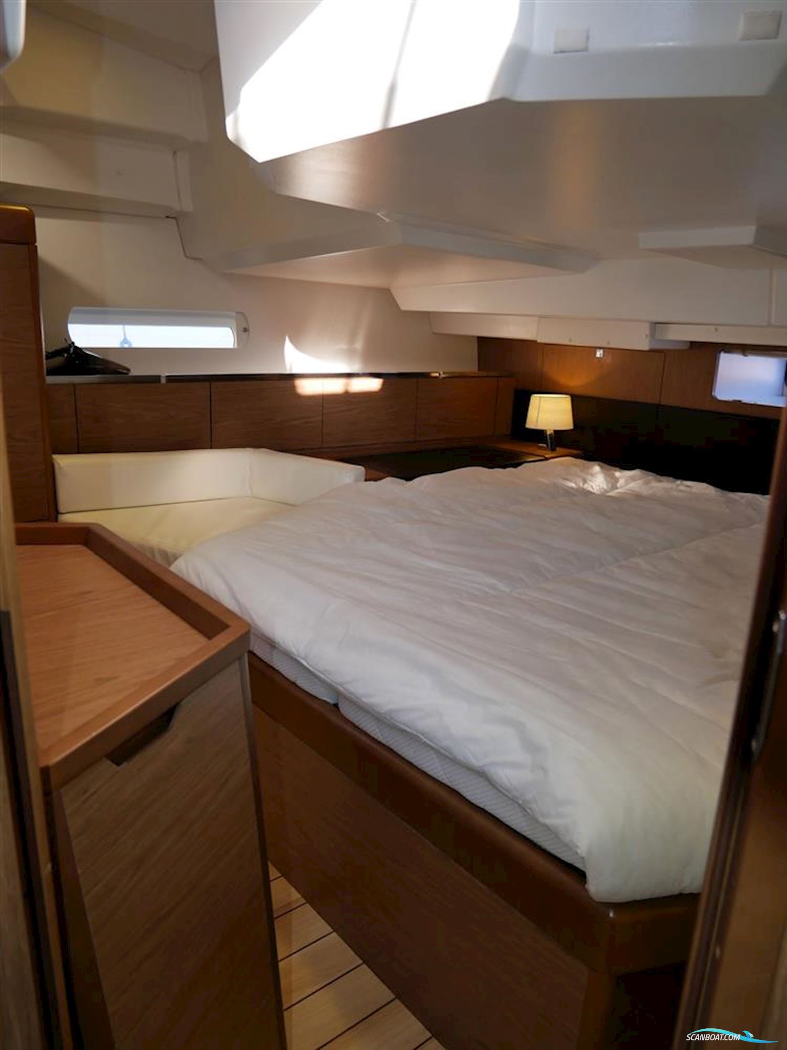 Jeanneau Sun Odyssey 44DS