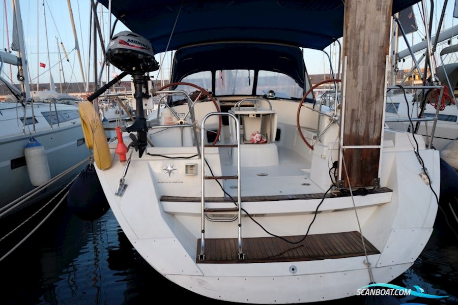 Jeanneau Sun Odyssey 44i Owners Version