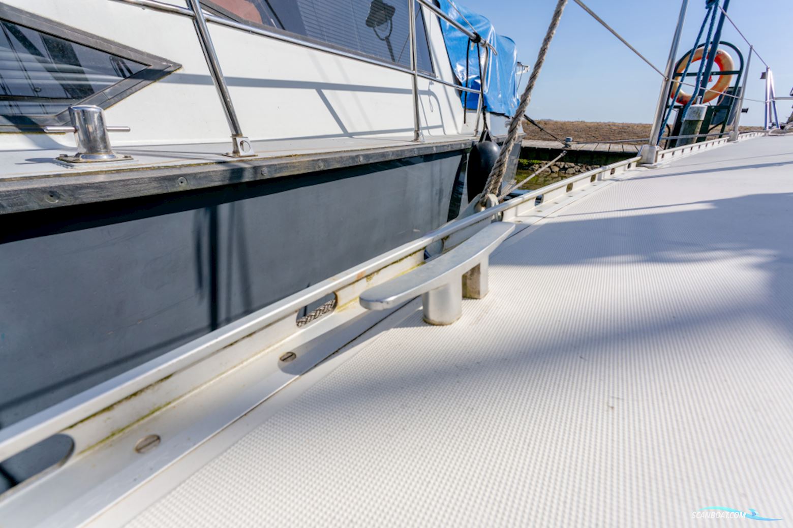 Jeanneau Sunshine 38 centerboard