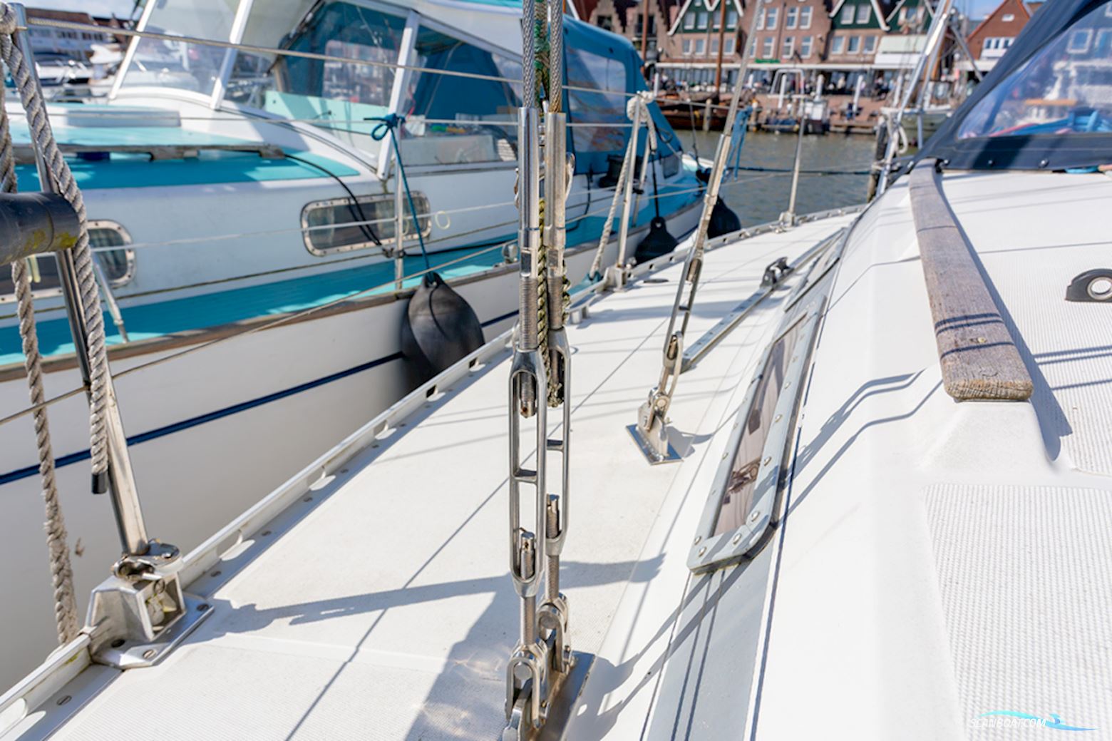 Jeanneau Sunshine 38 centerboard