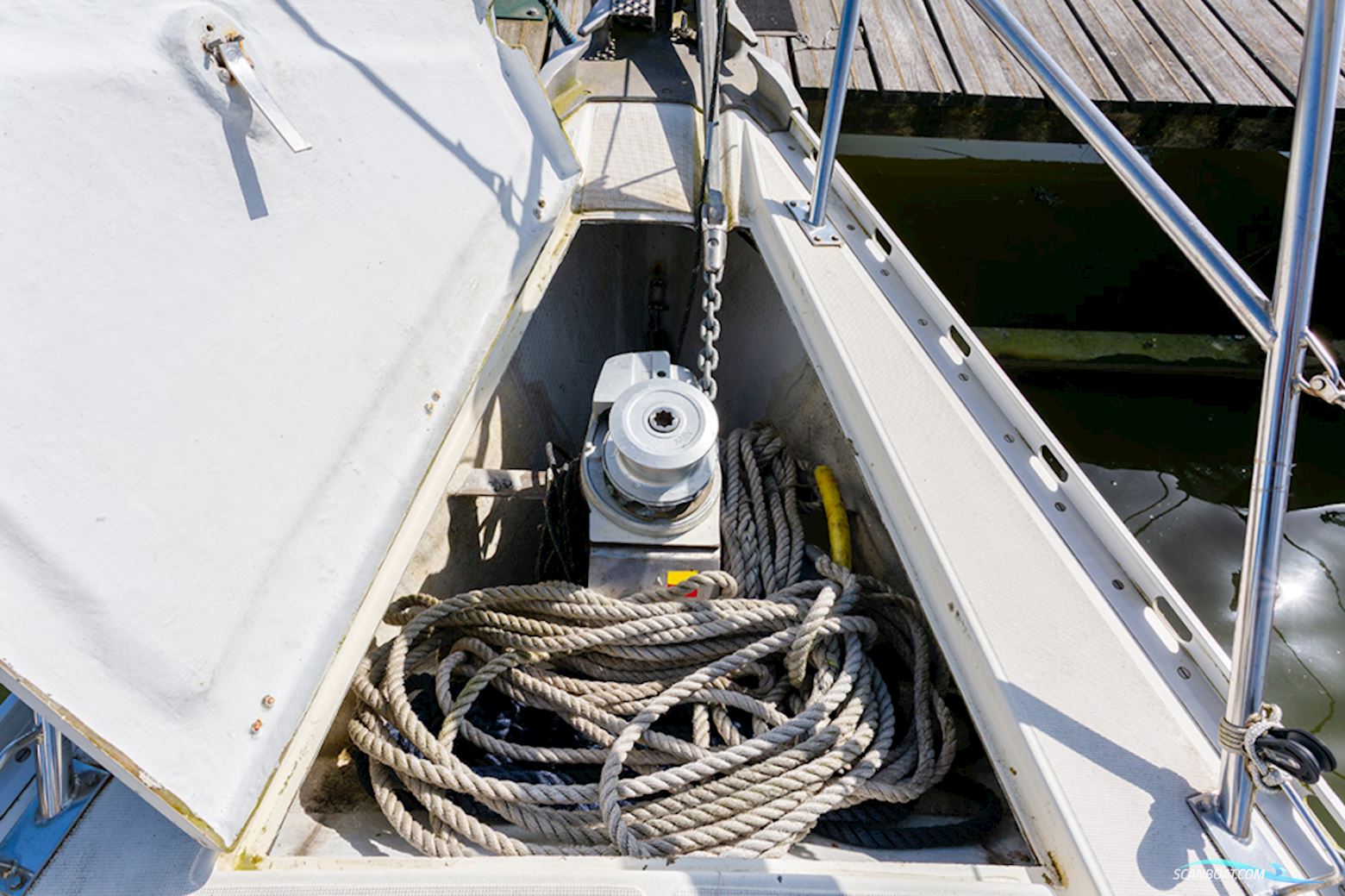 Jeanneau Sunshine 38 centerboard