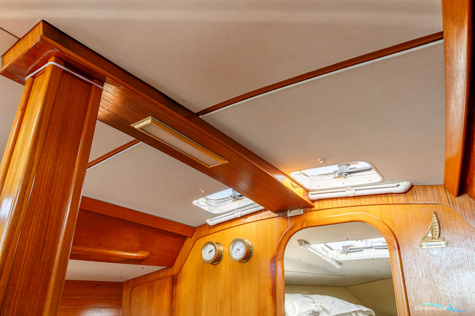 Jeanneau Sunshine 38 centerboard