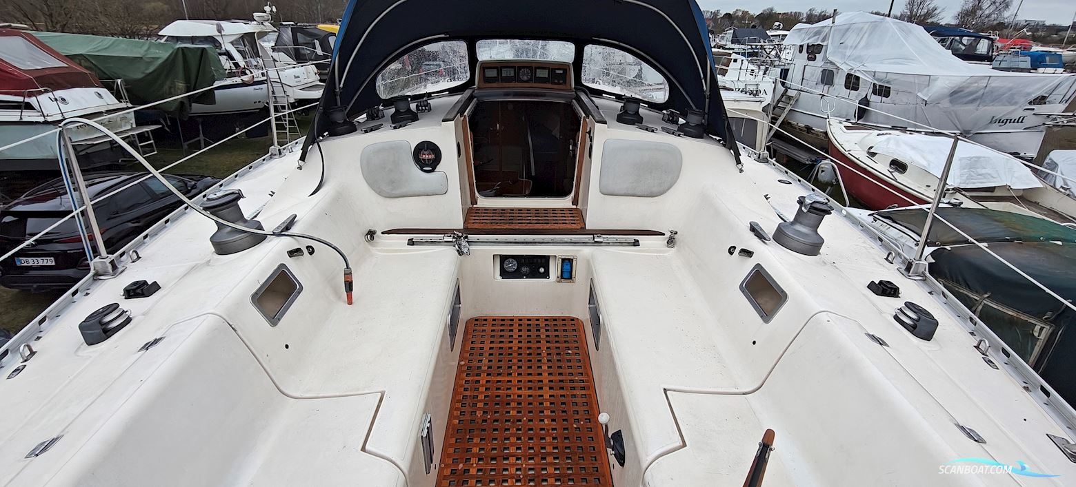 Jeanneau Sunshine Régate 38