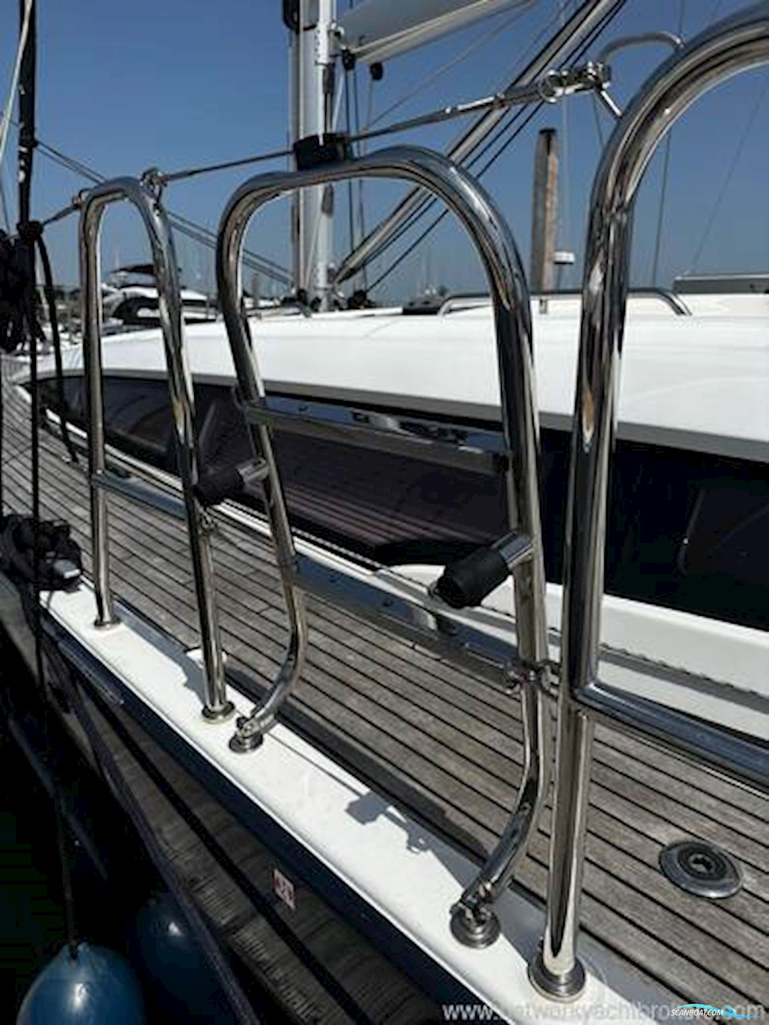 Jeanneau Yacht 54