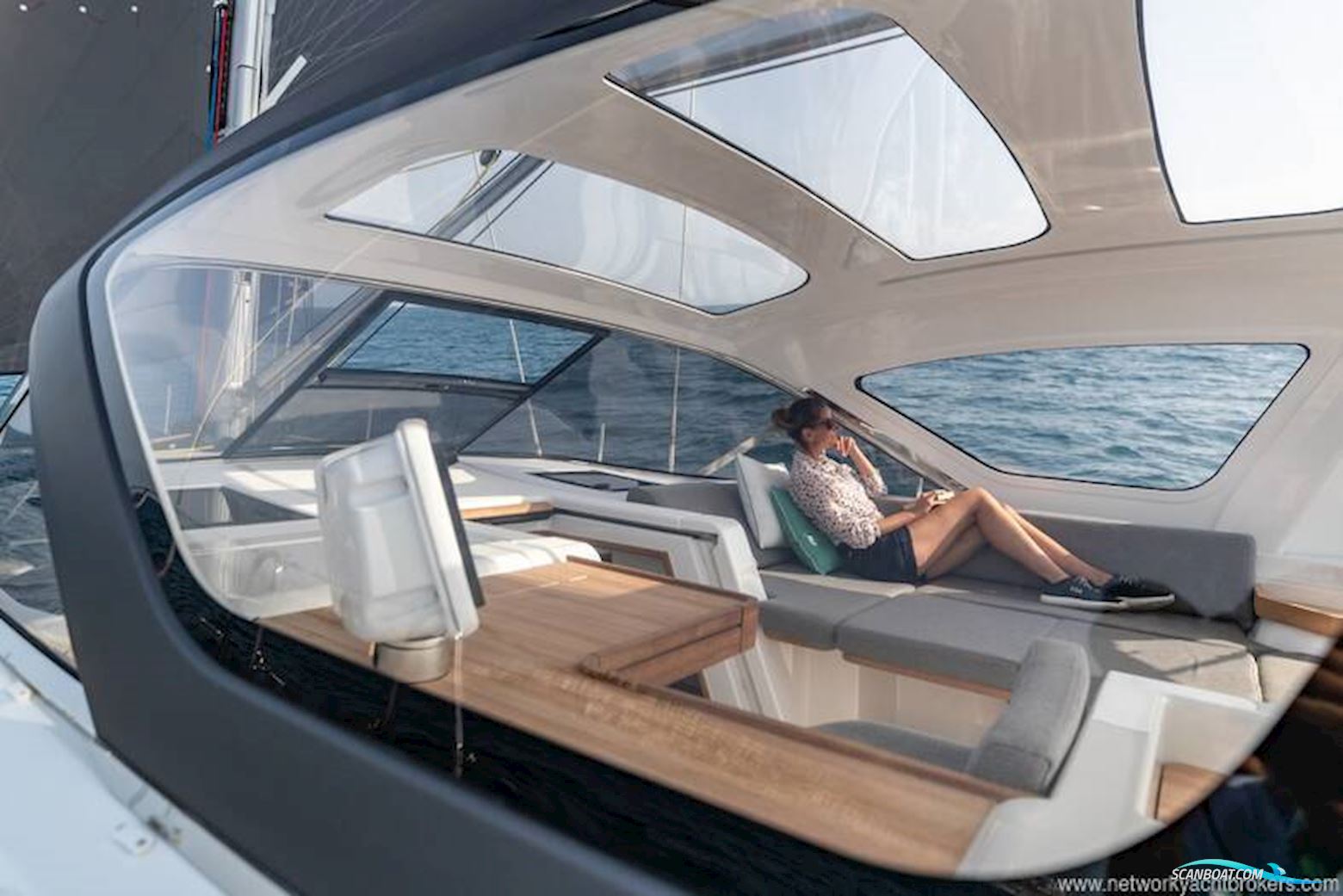 Jeanneau Yacht 55