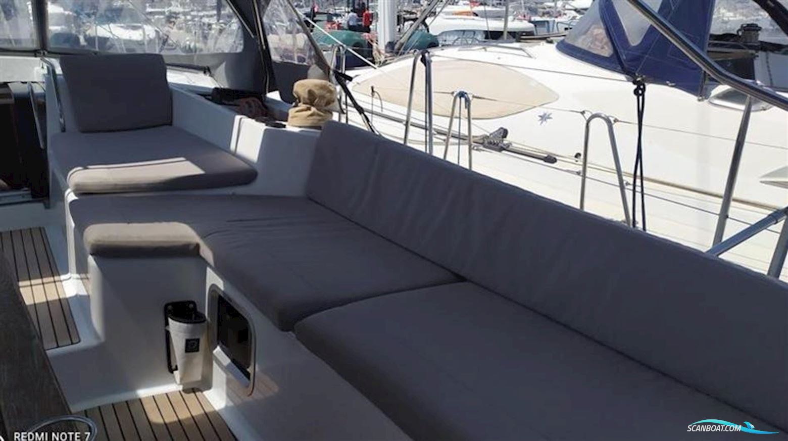 Jeanneau Yacht 57