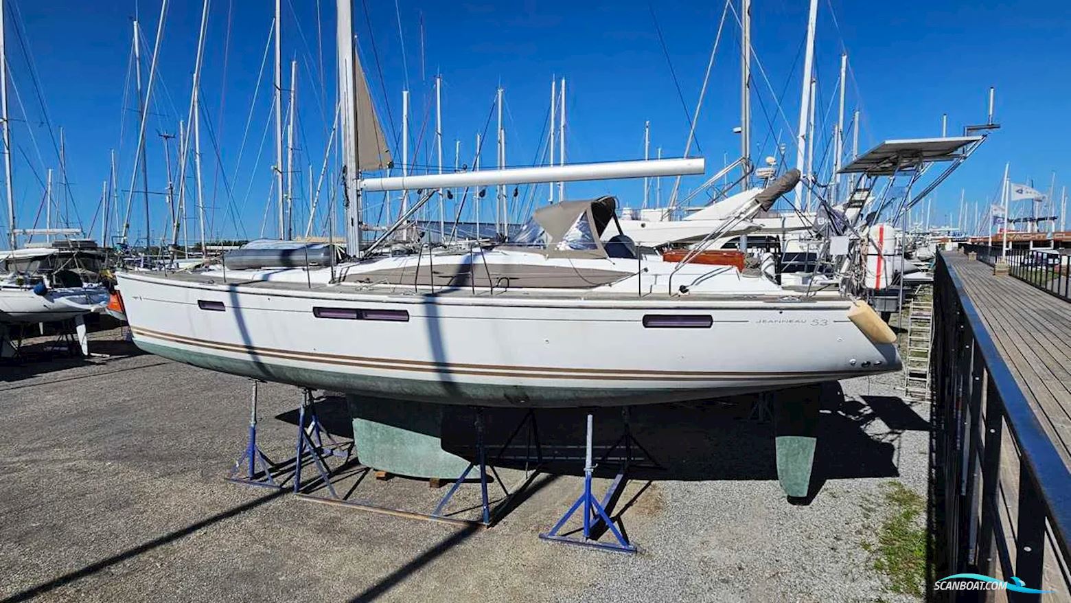 Jeanneau Yachts 53