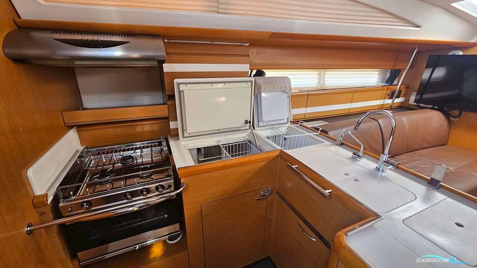 Jeanneau Yachts 53