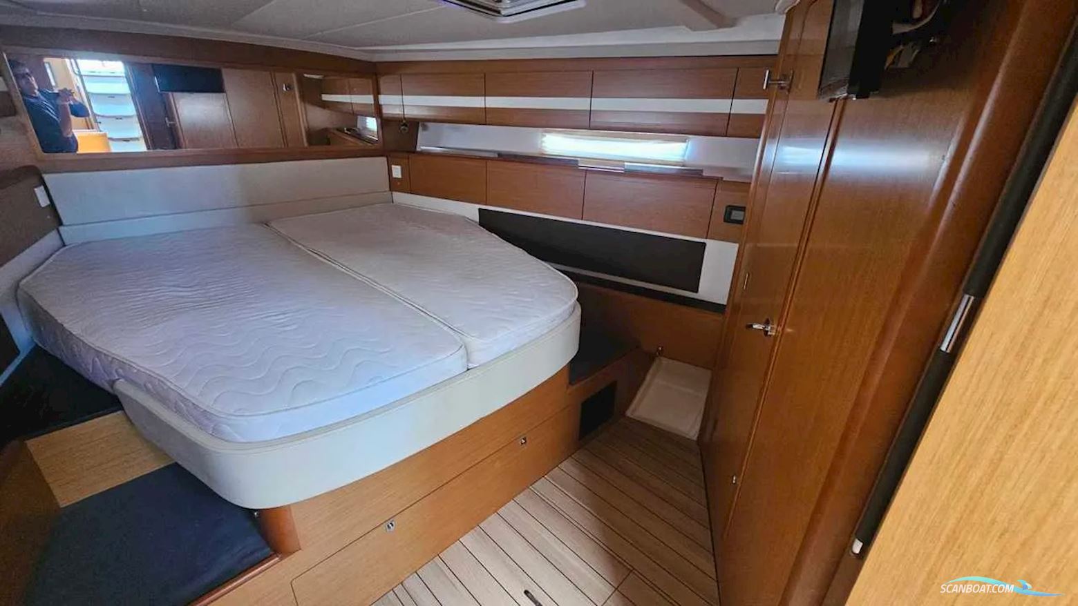 Jeanneau Yachts 53