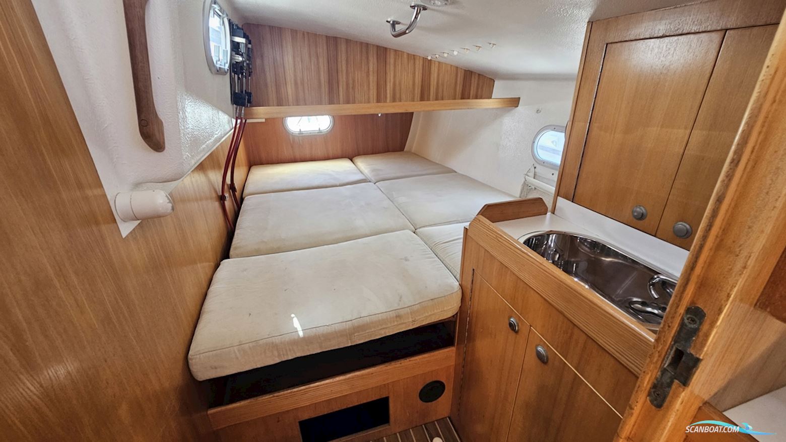 Jfa Petrel 42