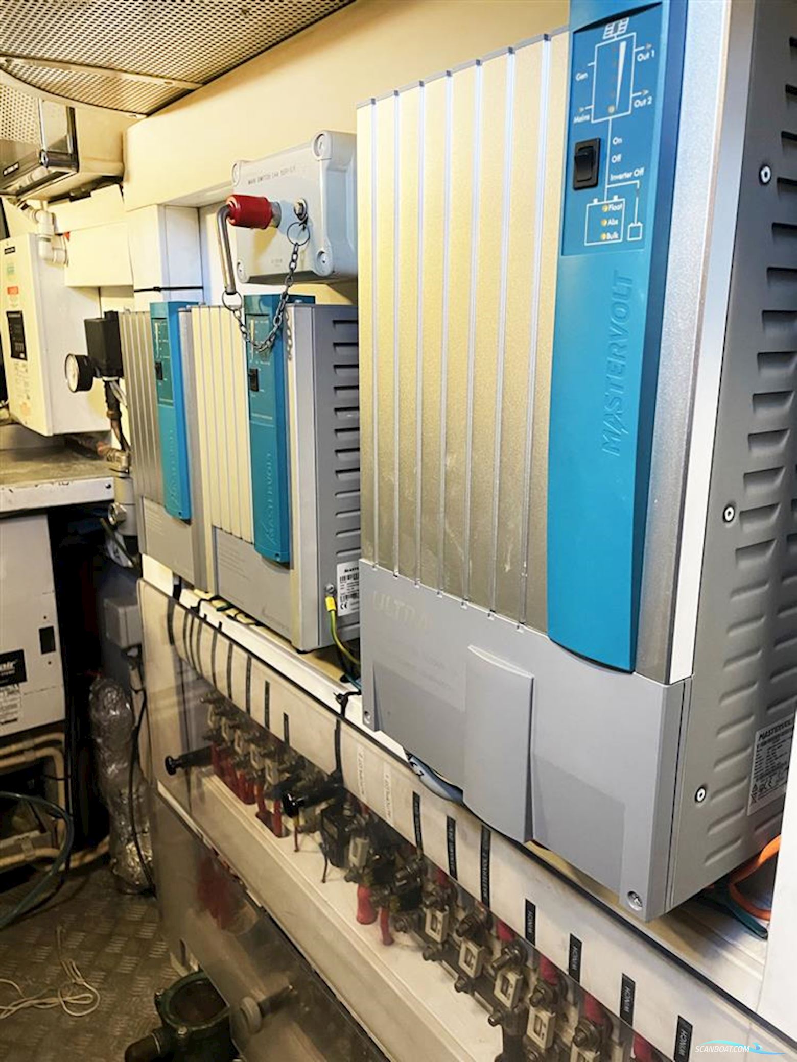 KM Yachtbuilders Stadtship 70