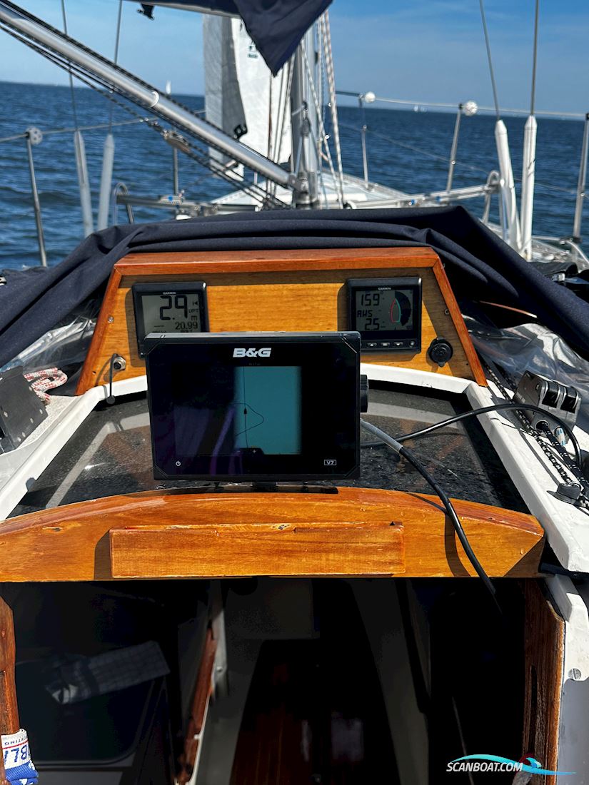 Lady Helmsman GT