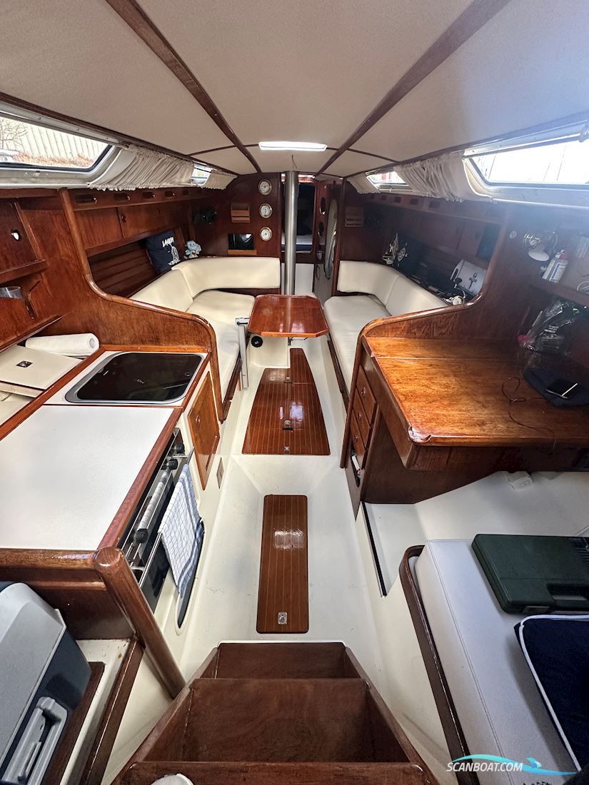 Lady Helmsman GT