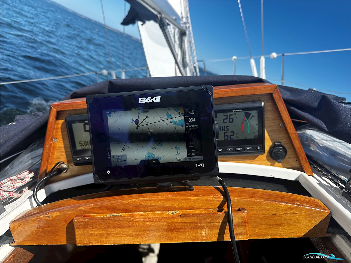 Lady Helmsman GT