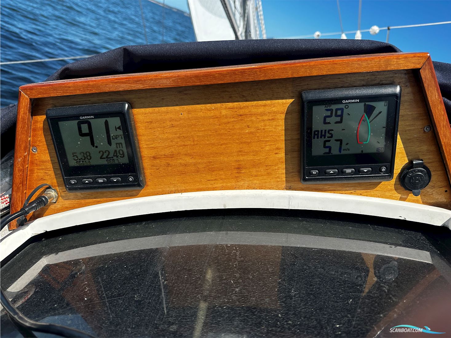 Lady Helmsman GT