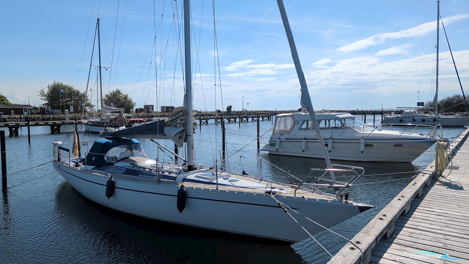 Lady Helmsman GT Sailingboat 1988, with Bladt Diesel engine, Germany