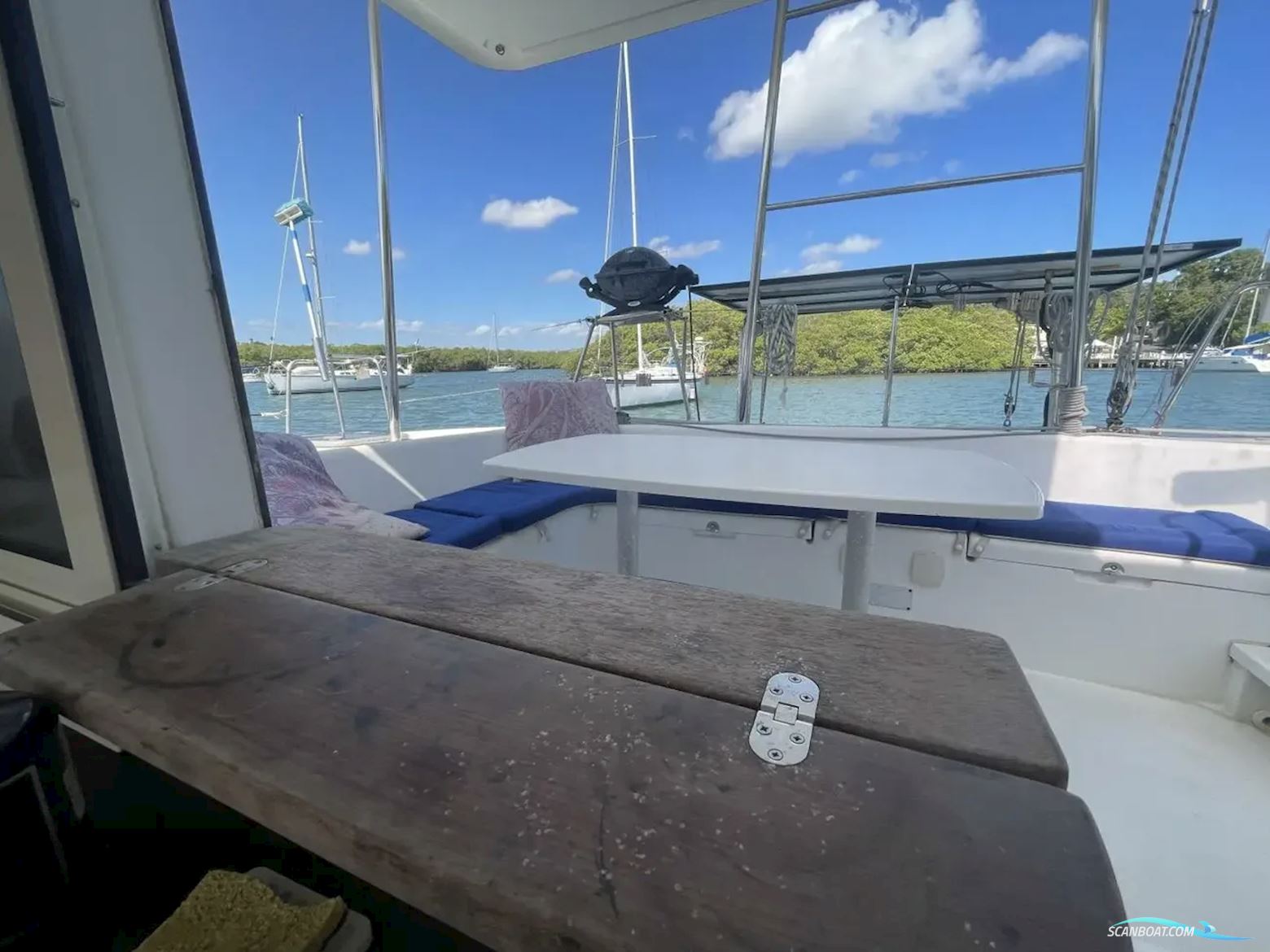 Lagoon 380