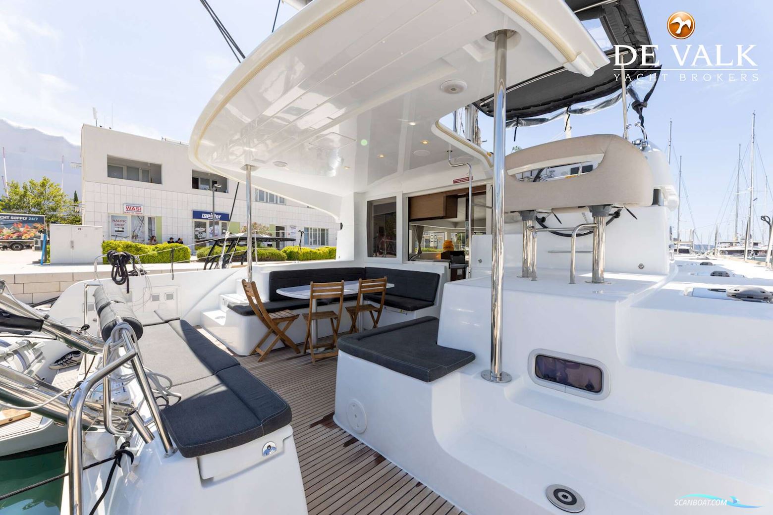 Lagoon 40