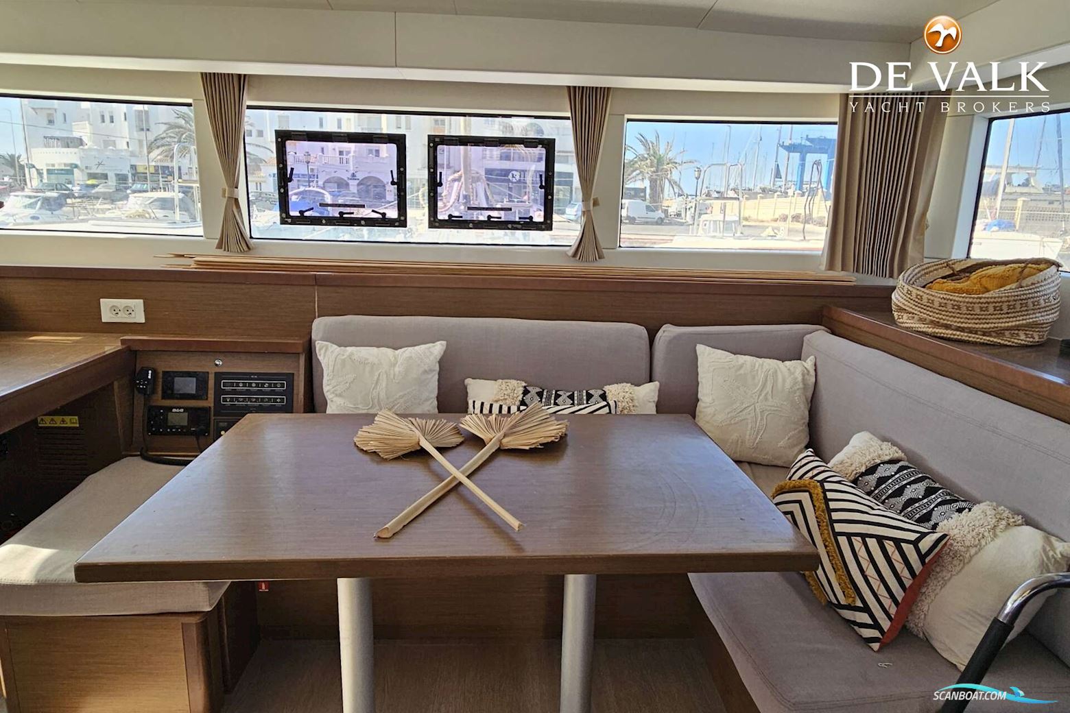 Lagoon 40