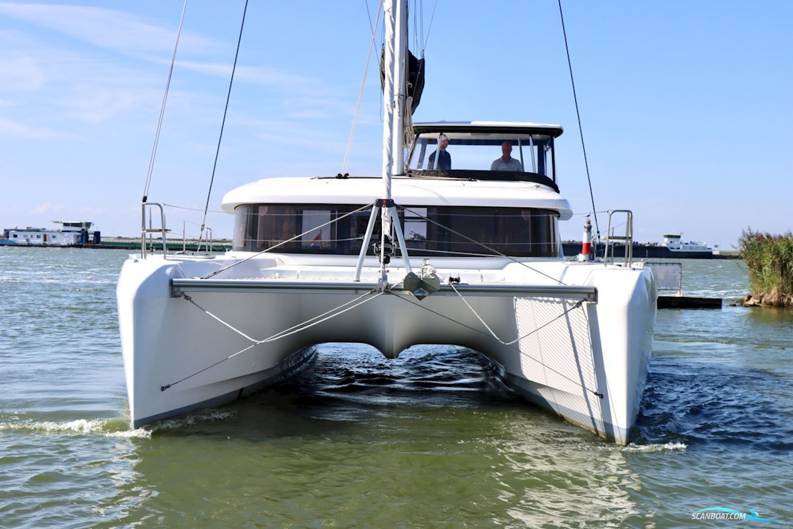 Lagoon 42 Full specs