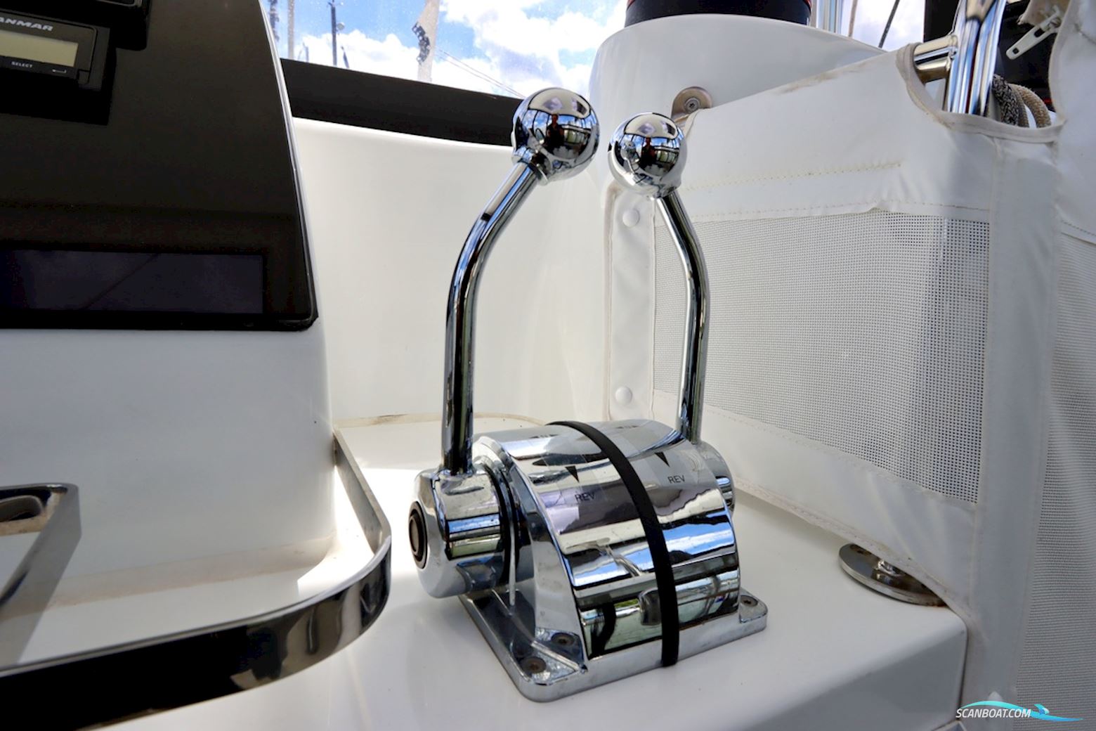 Lagoon 42 Full specs