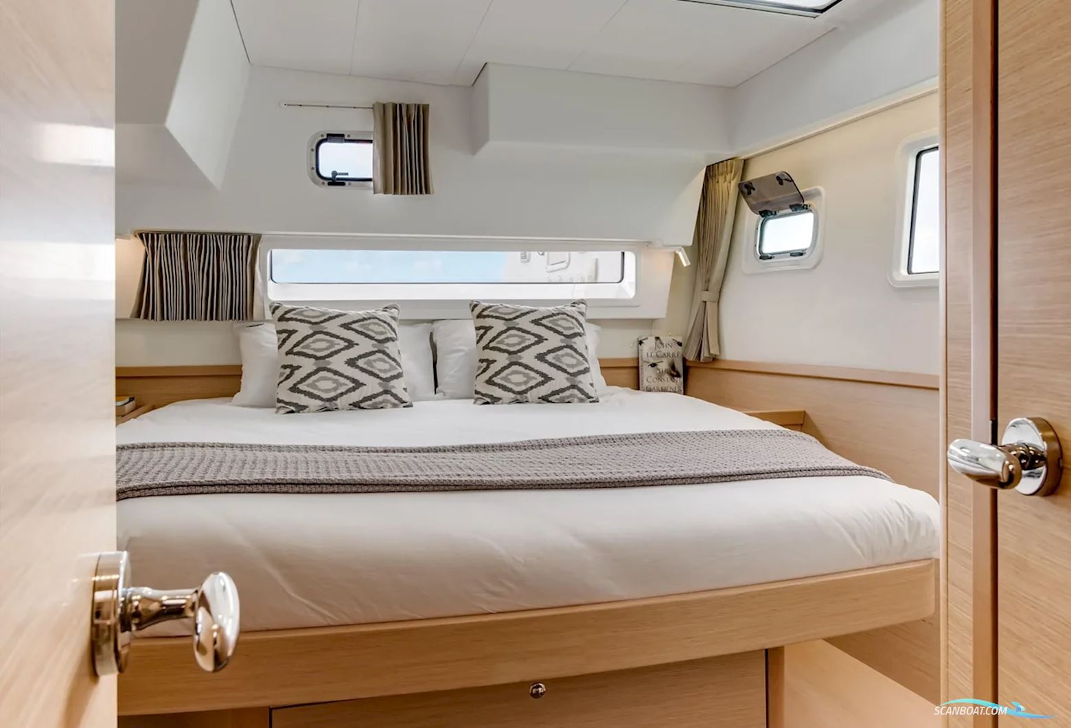 Lagoon 42 Millennium