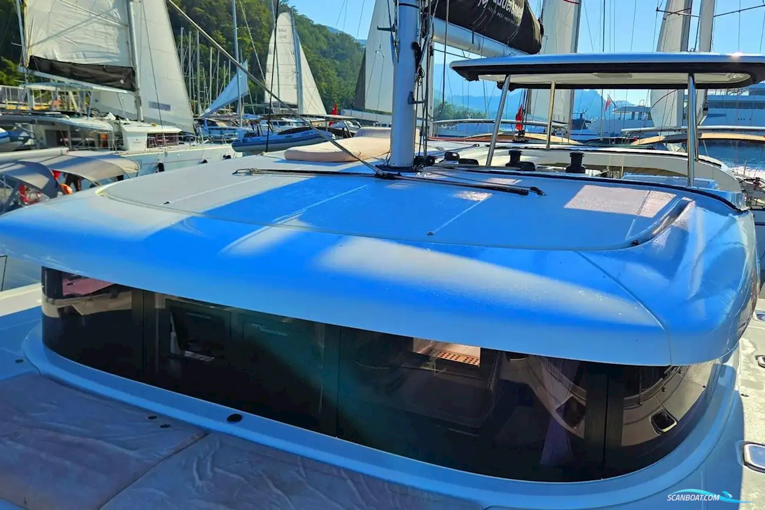 Lagoon 42