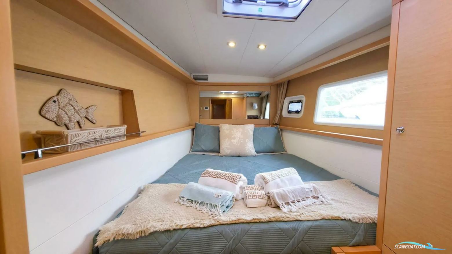 Lagoon 450