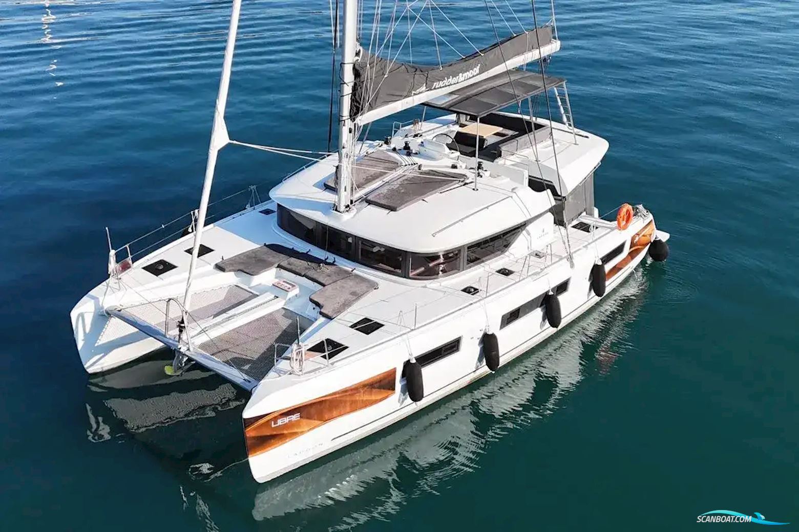Lagoon 51