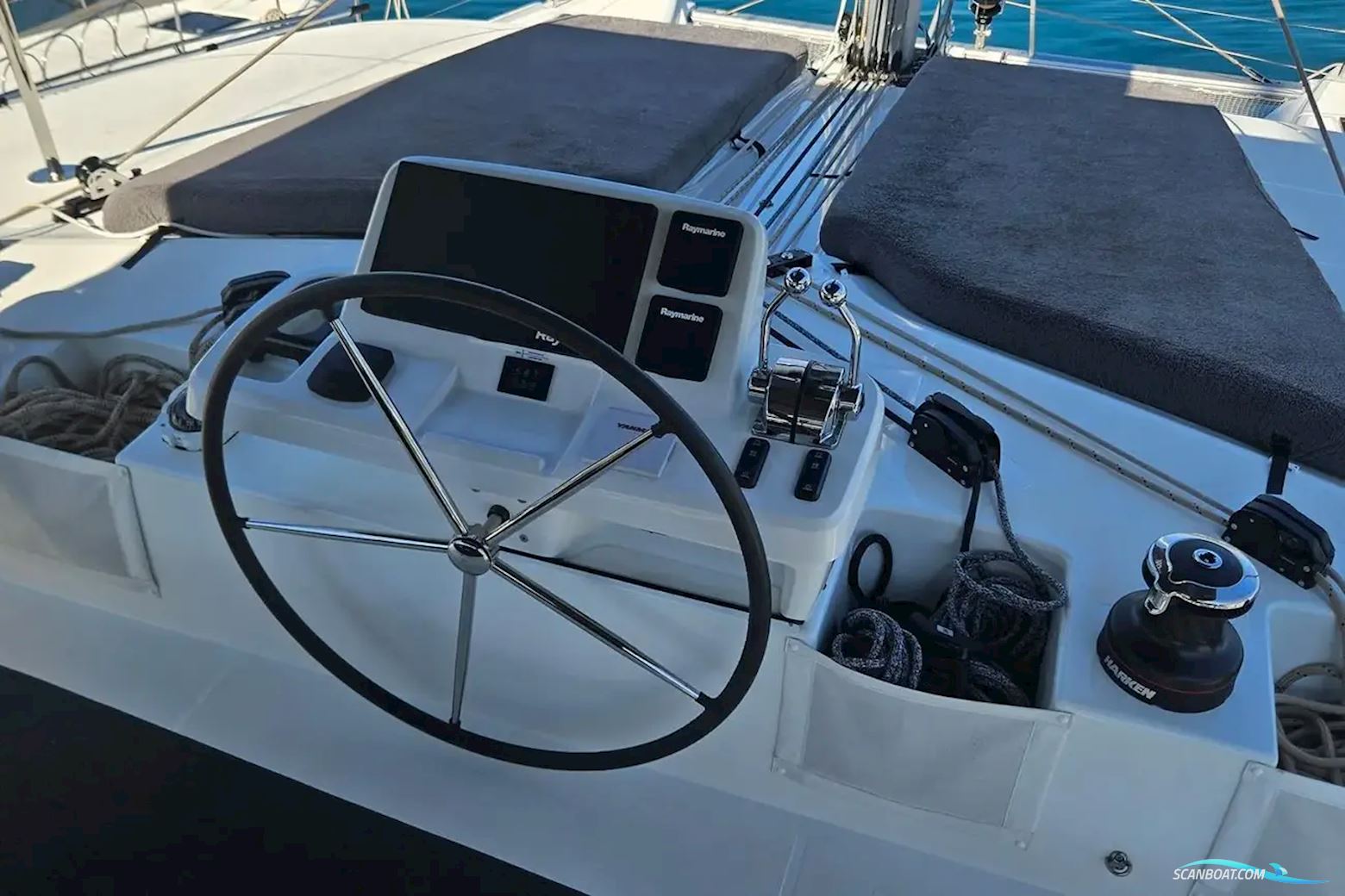 Lagoon 51