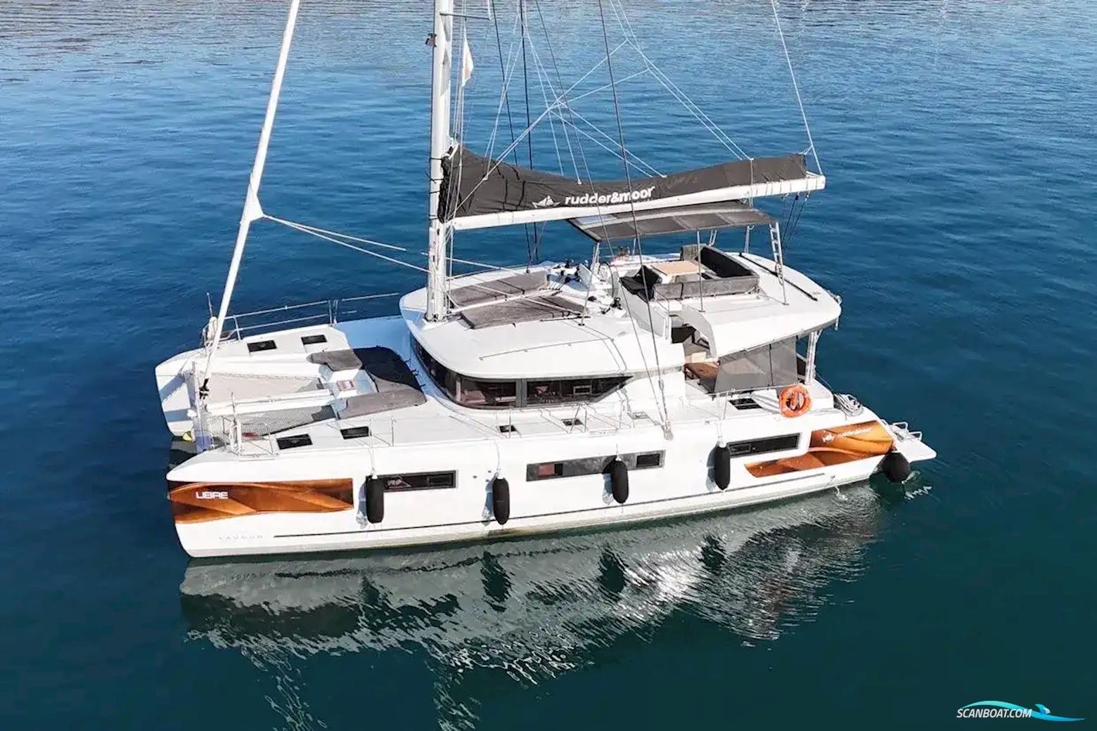 Lagoon 51