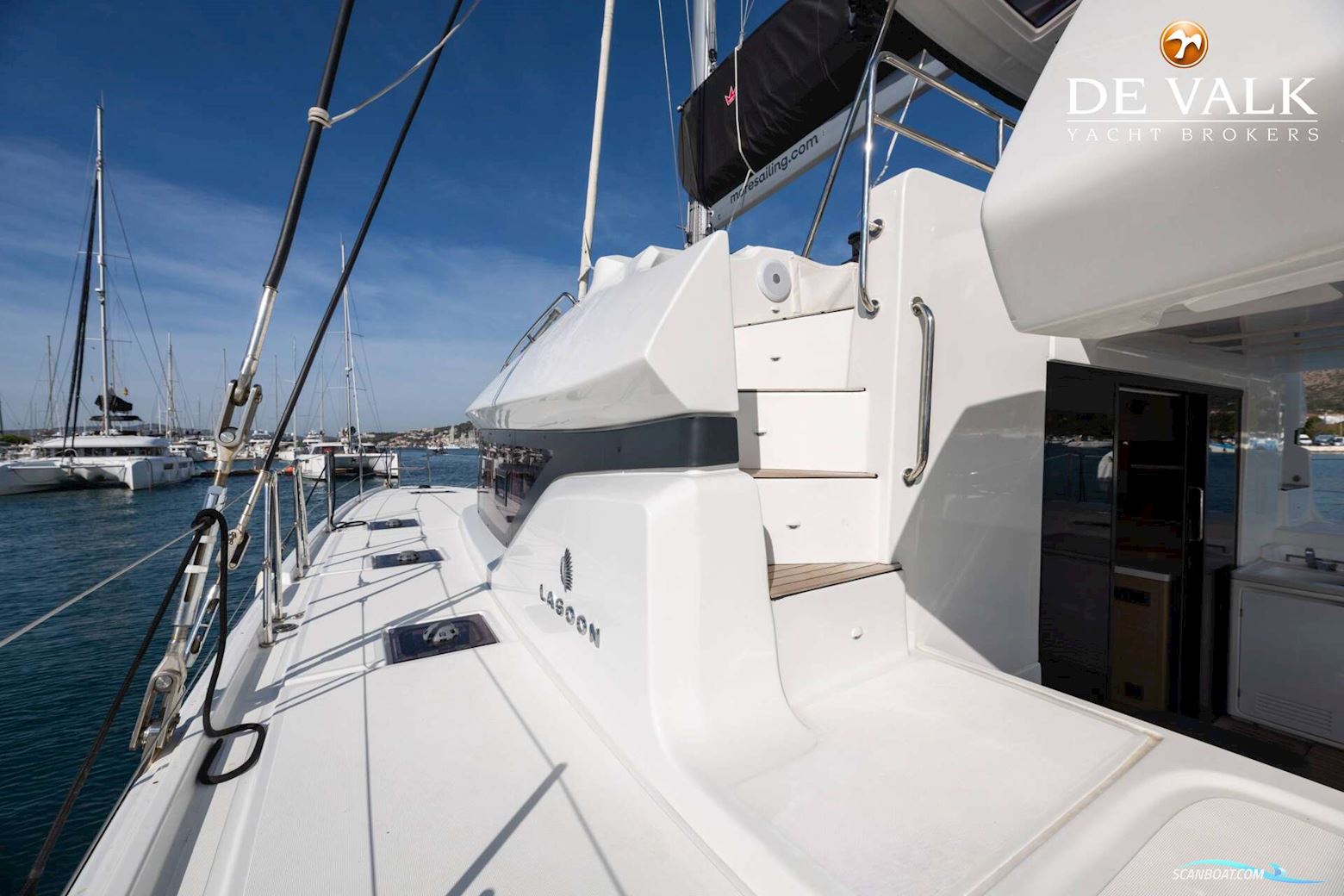 Lagoon 51