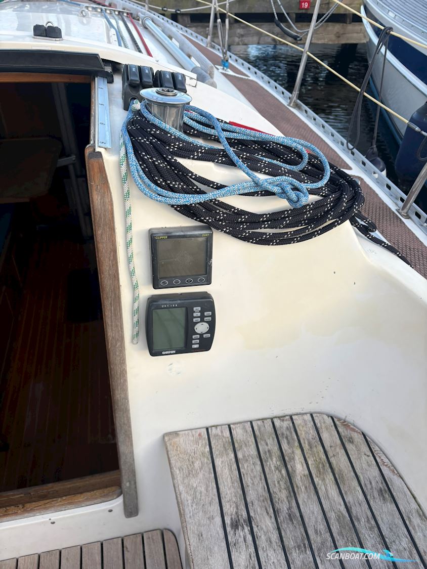 Larsen 28