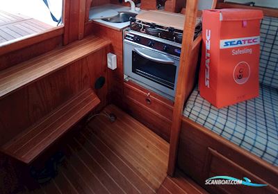 Larsen 28 Sailingboat 1987, with Volvo 2010 engine, Germany