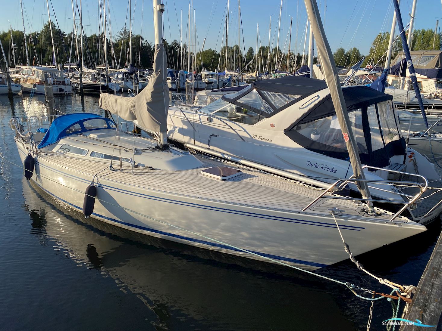 Larsen 34 Sailingboat 1986, with Vetus engine, Denmark