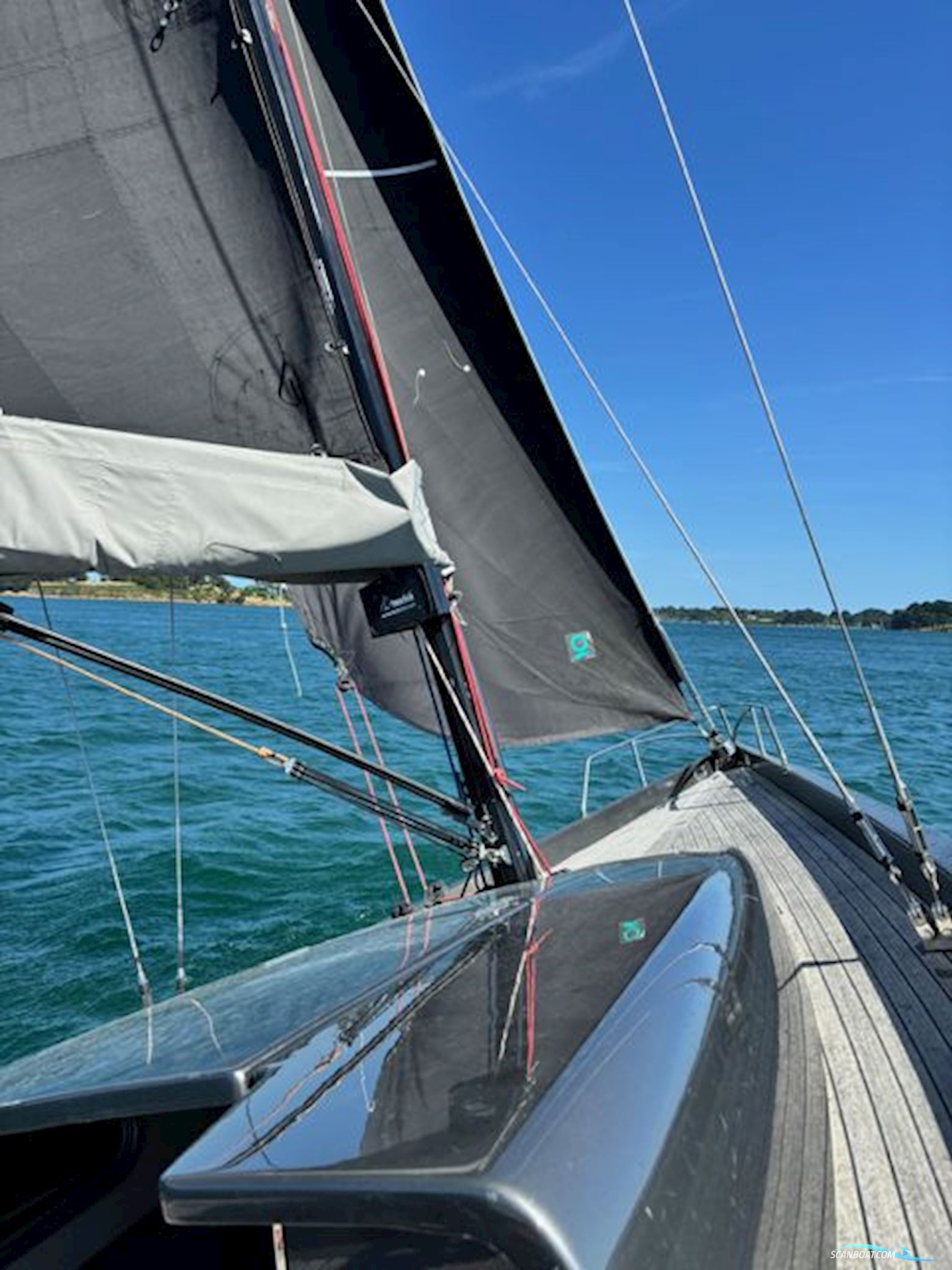 Latitude Alphena One