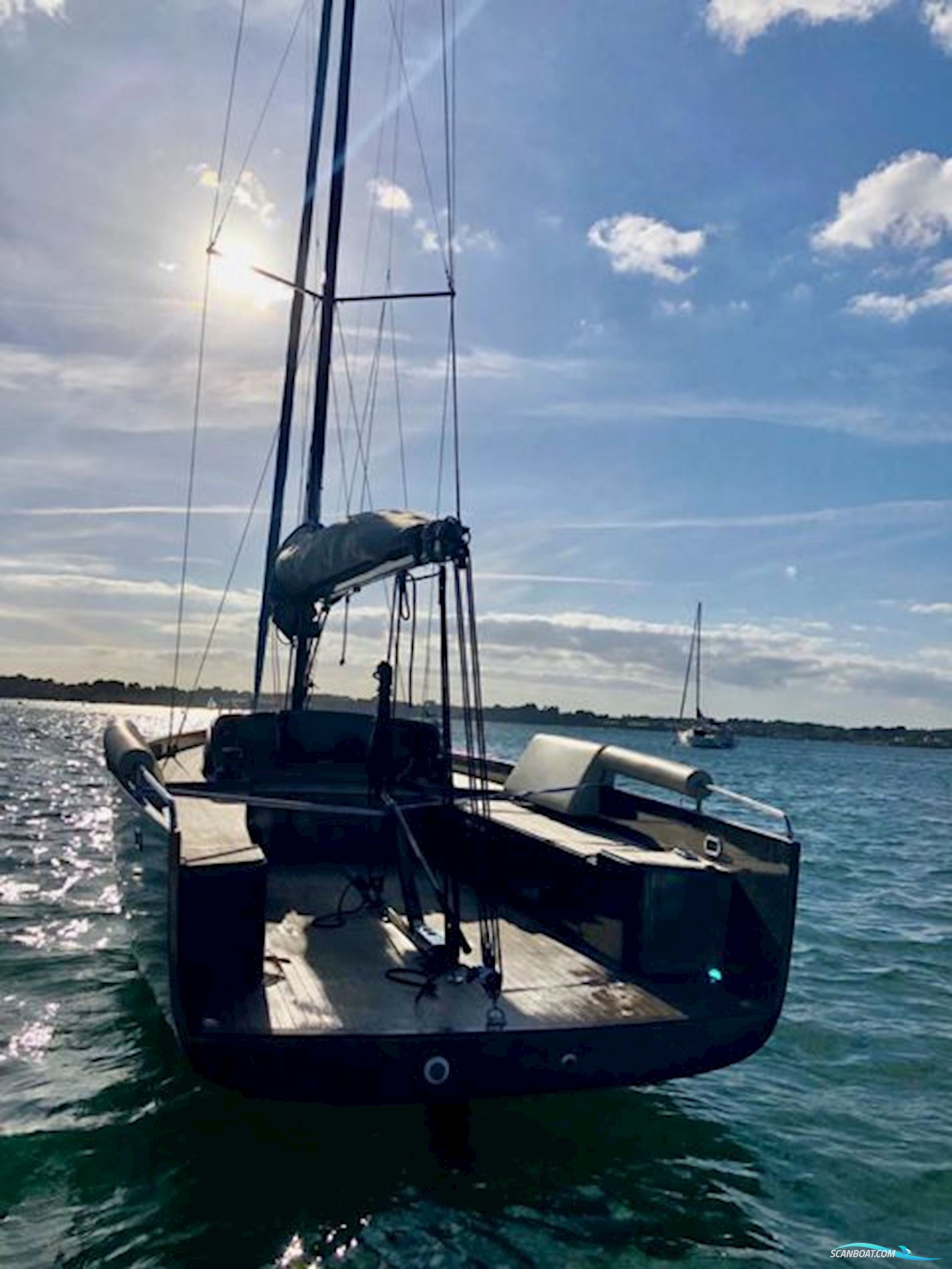 Latitude Alphena One